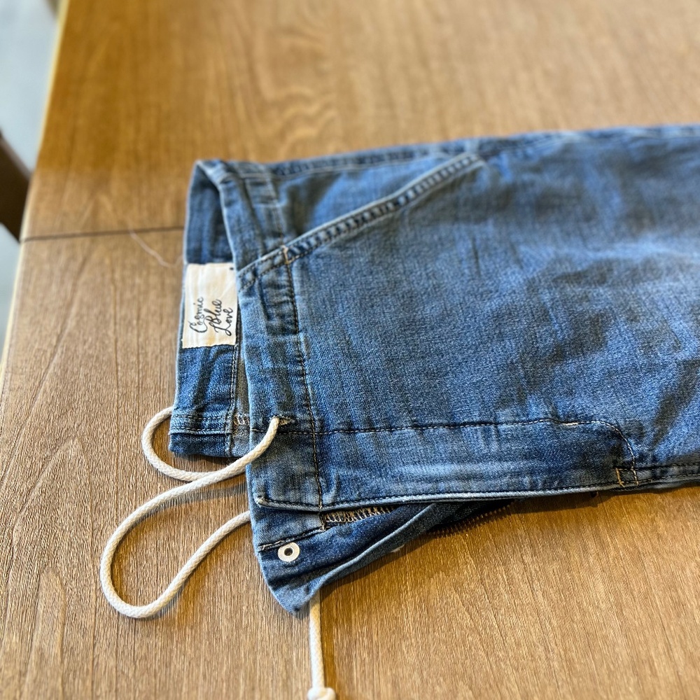 Wide leg jeans